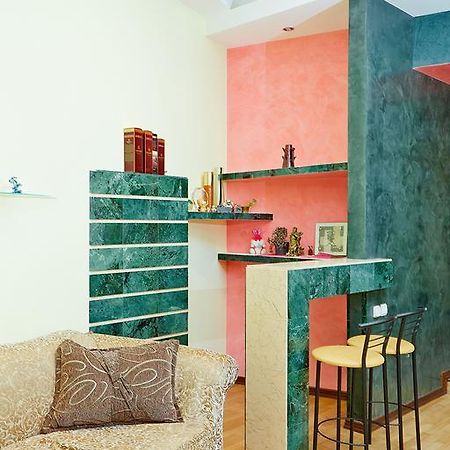 Apartment Deribasovskaya with jacuzzi Odessa Buitenkant foto