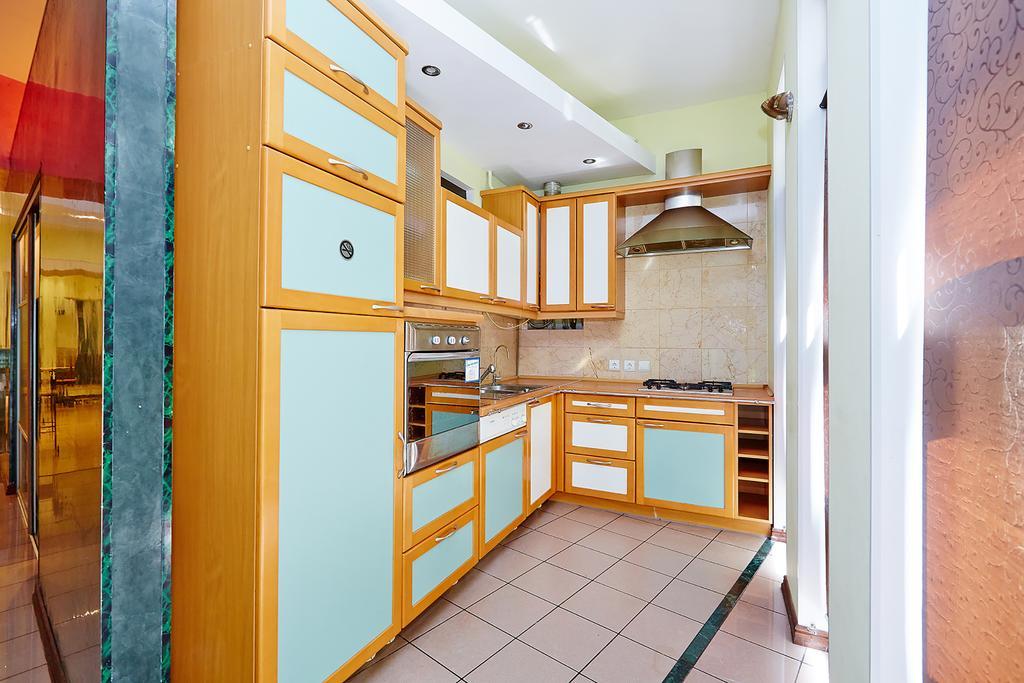 Apartment Deribasovskaya with jacuzzi Odessa Buitenkant foto