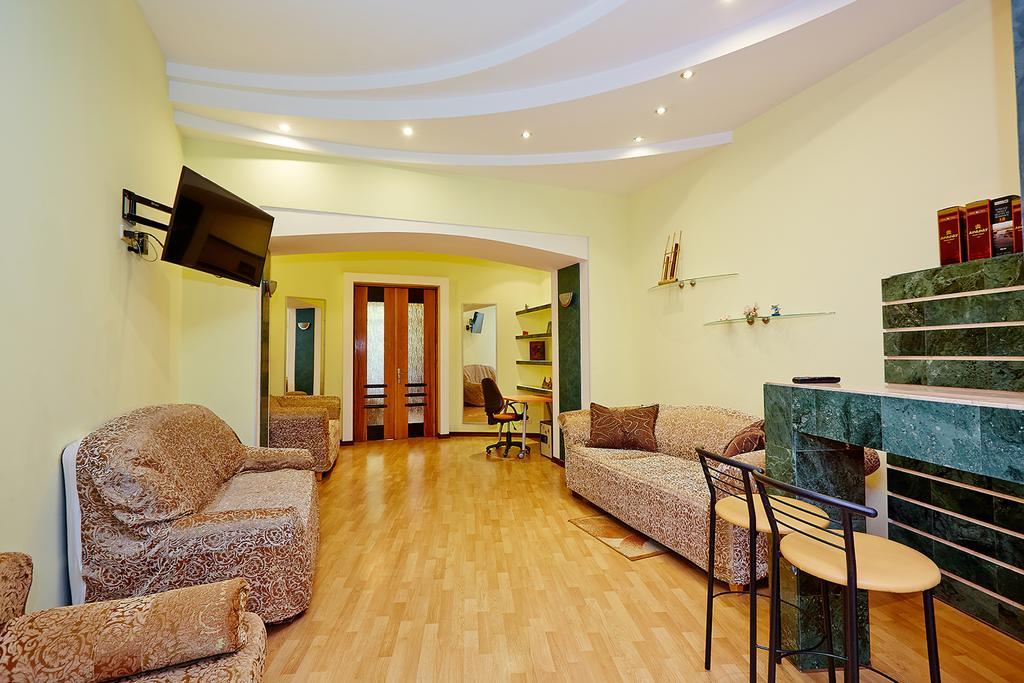 Apartment Deribasovskaya with jacuzzi Odessa Buitenkant foto