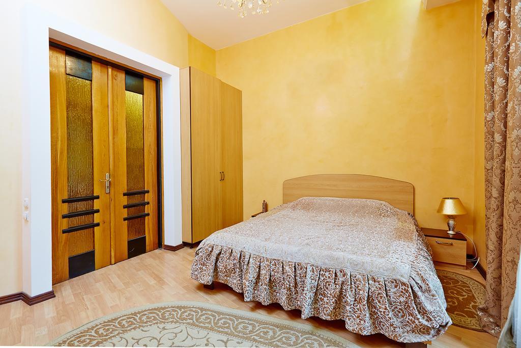 Apartment Deribasovskaya with jacuzzi Odessa Buitenkant foto